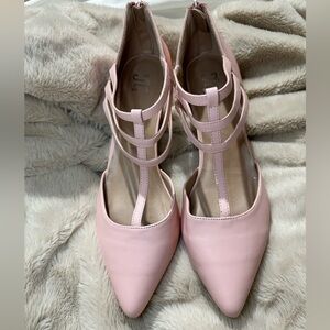 Never Worn Journee Collection The Pacey Pumps